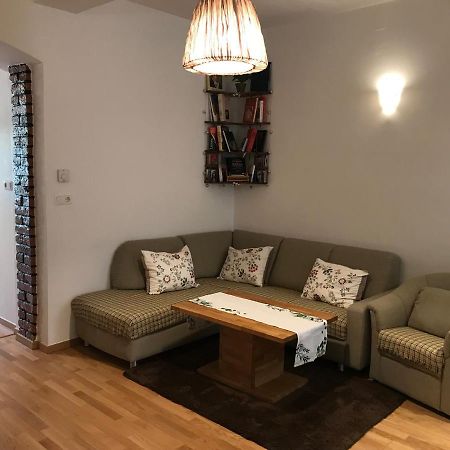 Nice Apartment Near Schoenbrunn And Downtown Виена Екстериор снимка